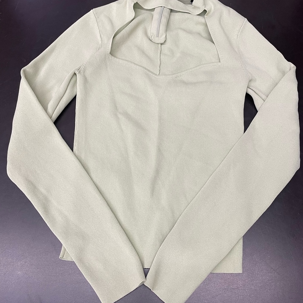 Zara Light Green Long Sleeve Knit Seeetheart Top